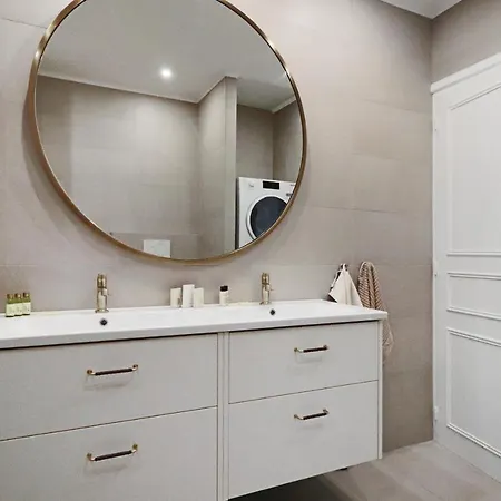 Bright Renovated And Spacious Apartament Cannes